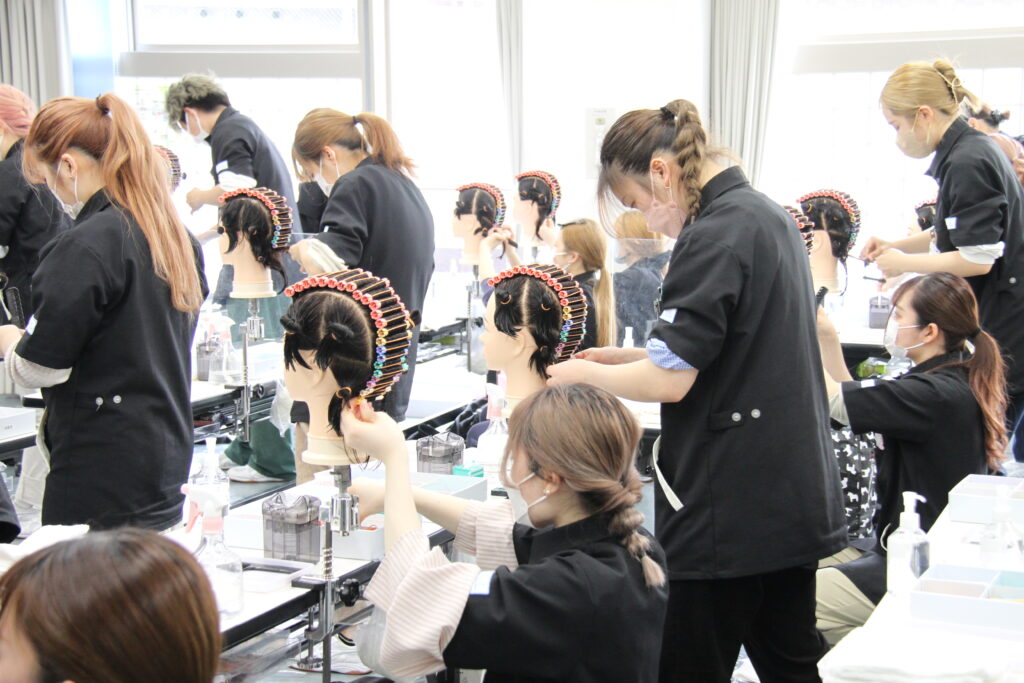 第４７回 美容師国家試験 課題（官報公告） ｜コーセー美容専門学校